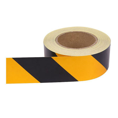 Ligne d'avertissement routière en PVC noir et jaune en ingénierie de la sécurité incendie, bande réfléchissante en fil noir et jaune